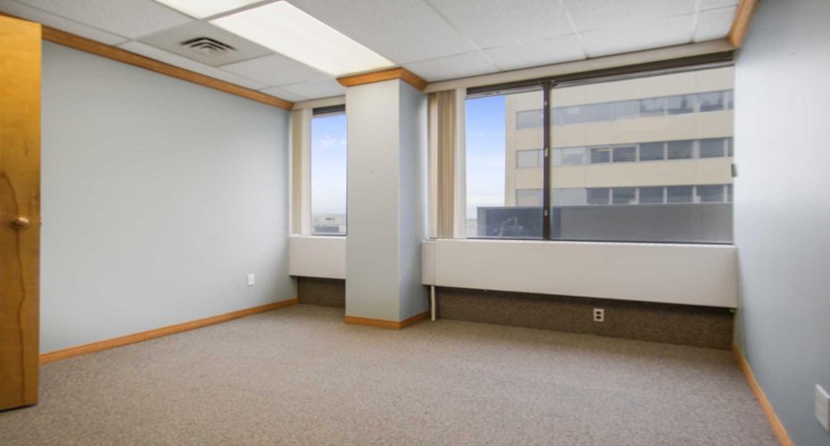 9835 101 Avenue, Grande Prairie, Alberta T8V 5V5, ,Commercial,For Lease,101,A2277107