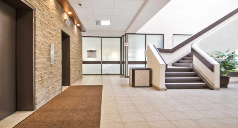 9835 101 Avenue, Grande Prairie, Alberta T8V 5V5, ,Commercial,For Lease,101,A2277107