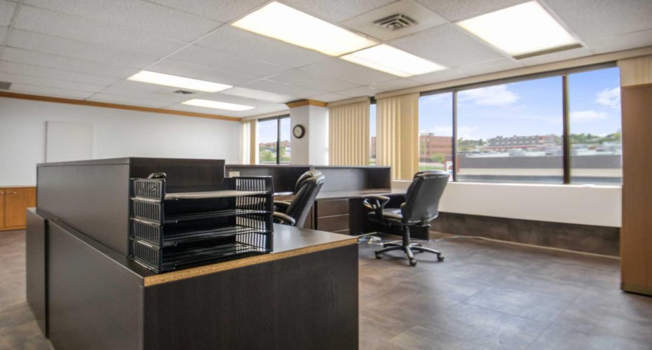 9835 101 Avenue, Grande Prairie, Alberta T8V 5V5, ,Commercial,For Lease,101,A2277107