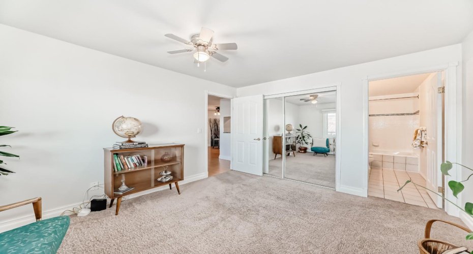 1735 11 Avenue, Calgary, Alberta T3C2S9, 2 Bedrooms Bedrooms, ,2 BathroomsBathrooms,Residential,For Sale,11,A2277266