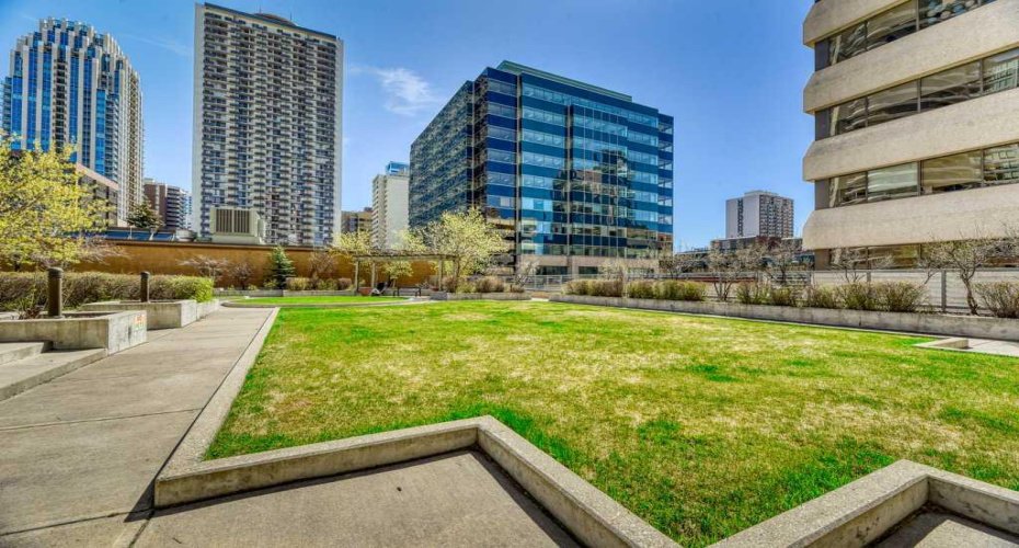 650 10 Street, Calgary, Alberta T2P 5G4, 2 Bedrooms Bedrooms, ,2 BathroomsBathrooms,Residential,For Sale,10,A2277273