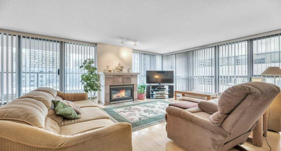 650 10 Street, Calgary, Alberta T2P 5G4, 2 Bedrooms Bedrooms, ,2 BathroomsBathrooms,Residential,For Sale,10,A2277273