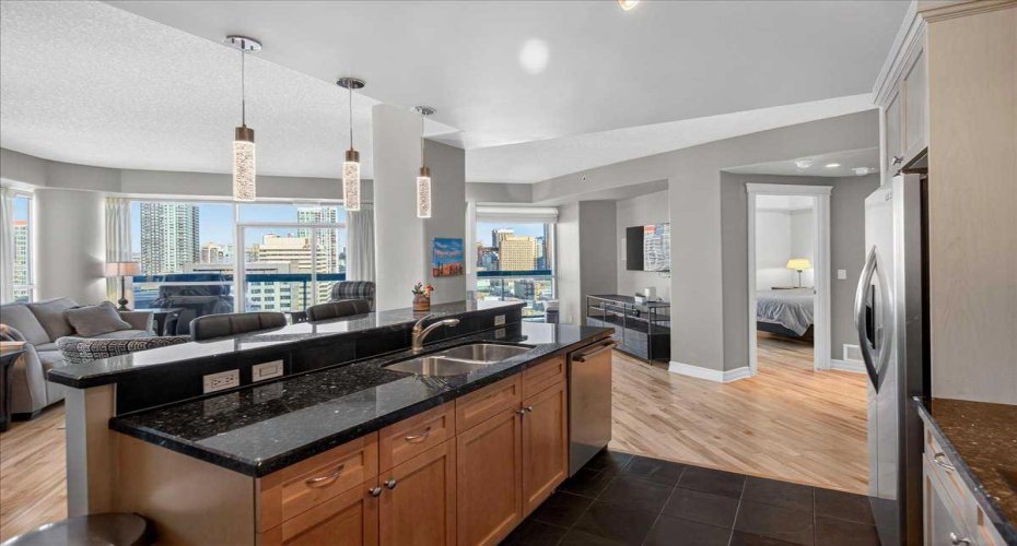 836 15 Avenue, Calgary, Alberta T2R 1S2, 2 Bedrooms Bedrooms, ,2 BathroomsBathrooms,Residential,For Sale,15,A2277566