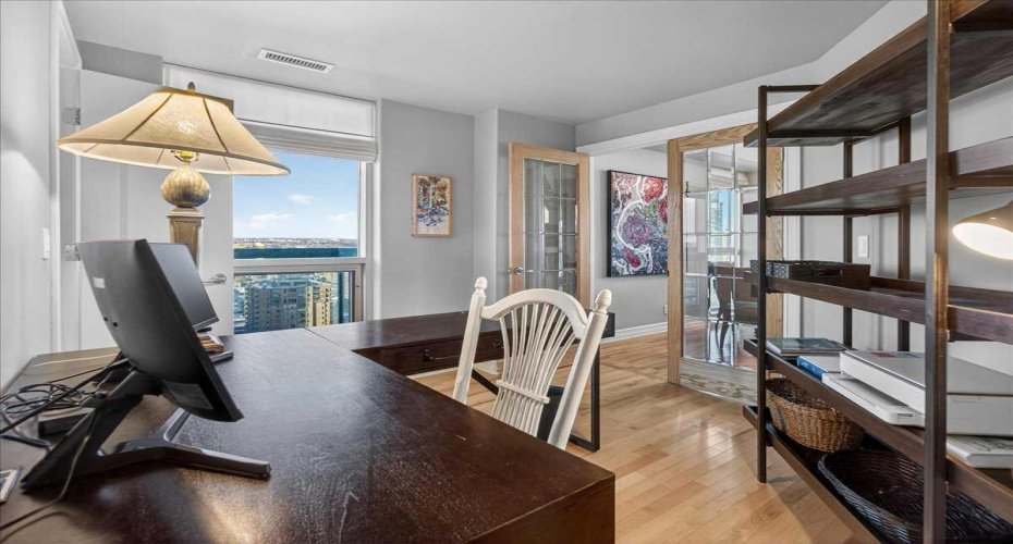 836 15 Avenue, Calgary, Alberta T2R 1S2, 2 Bedrooms Bedrooms, ,2 BathroomsBathrooms,Residential,For Sale,15,A2277566