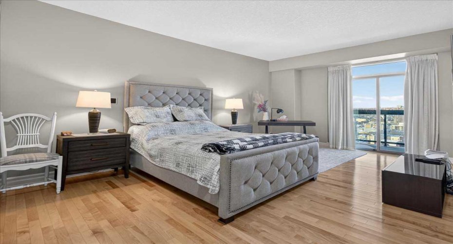 836 15 Avenue, Calgary, Alberta T2R 1S2, 2 Bedrooms Bedrooms, ,2 BathroomsBathrooms,Residential,For Sale,15,A2277566