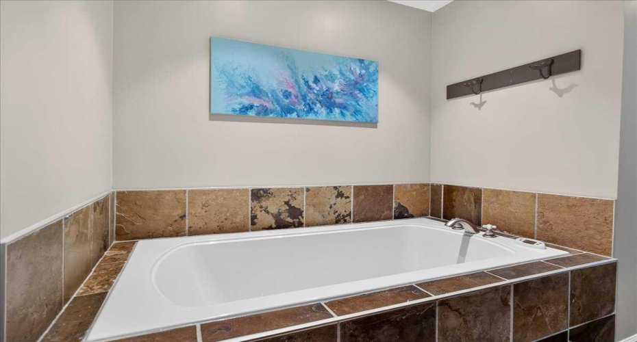 836 15 Avenue, Calgary, Alberta T2R 1S2, 2 Bedrooms Bedrooms, ,2 BathroomsBathrooms,Residential,For Sale,15,A2277566