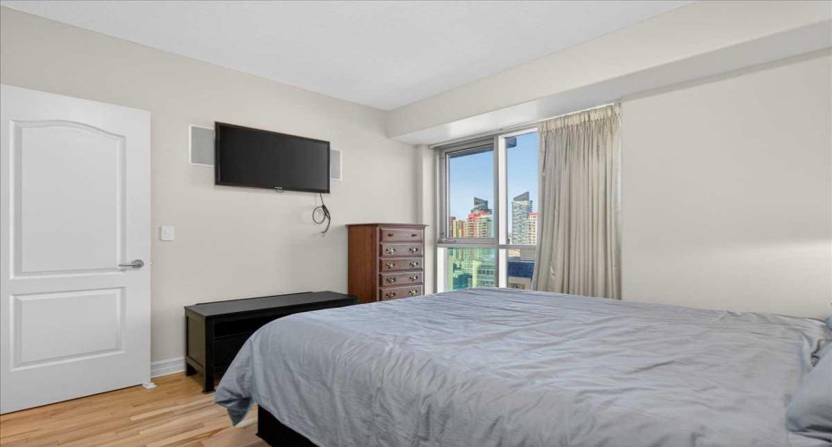 836 15 Avenue, Calgary, Alberta T2R 1S2, 2 Bedrooms Bedrooms, ,2 BathroomsBathrooms,Residential,For Sale,15,A2277566