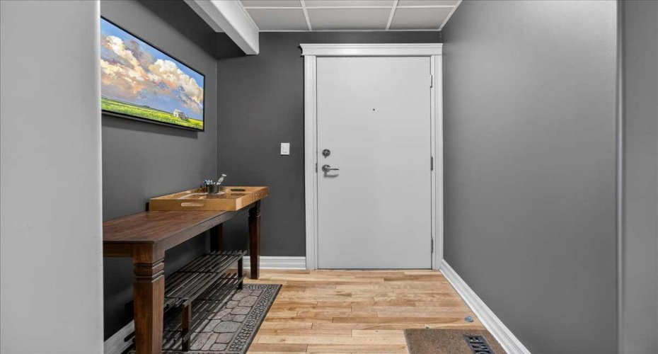 836 15 Avenue, Calgary, Alberta T2R 1S2, 2 Bedrooms Bedrooms, ,2 BathroomsBathrooms,Residential,For Sale,15,A2277566