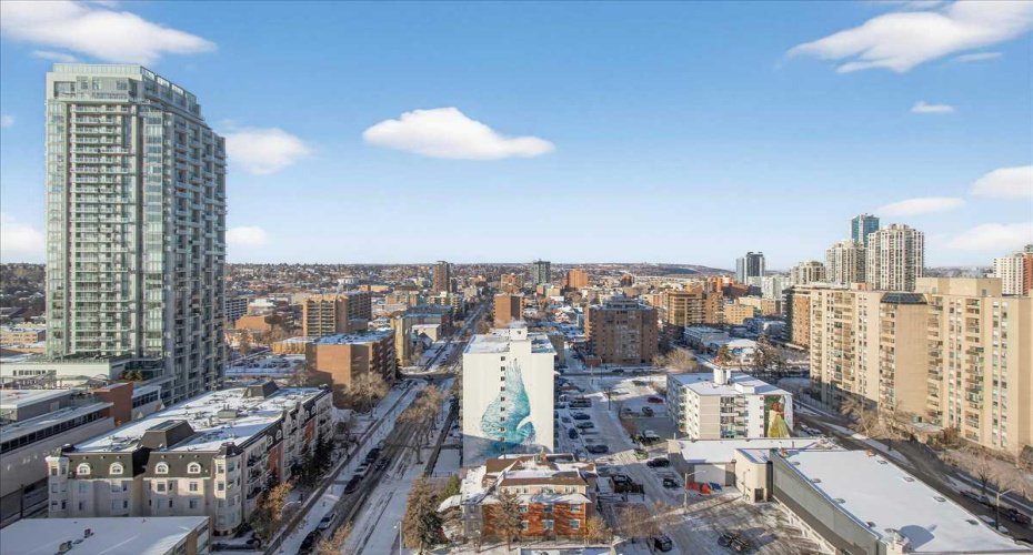 836 15 Avenue, Calgary, Alberta T2R 1S2, 2 Bedrooms Bedrooms, ,2 BathroomsBathrooms,Residential,For Sale,15,A2277566