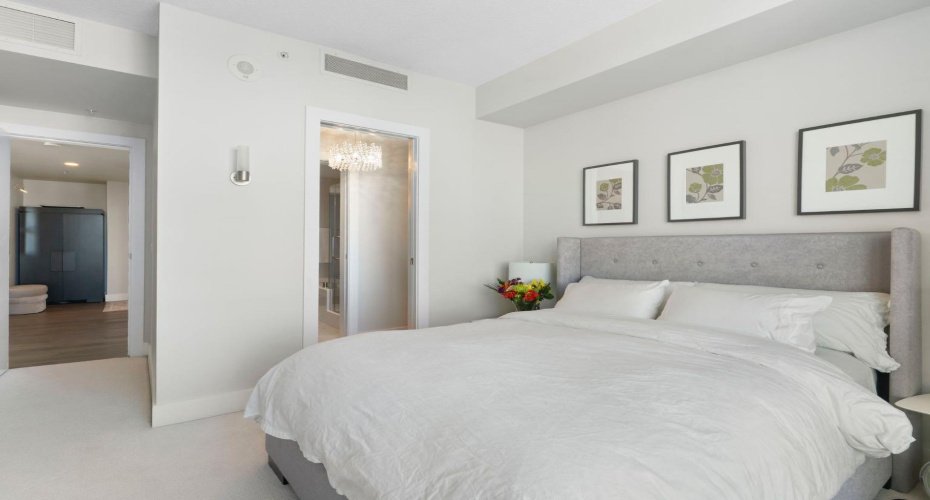 433 11 Avenue, Calgary, Alberta T2G 0C7, 2 Bedrooms Bedrooms, ,2 BathroomsBathrooms,Residential,For Sale,11,A2277678