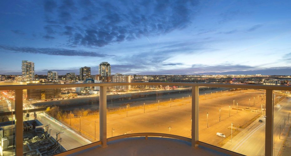 433 11 Avenue, Calgary, Alberta T2G 0C7, 2 Bedrooms Bedrooms, ,2 BathroomsBathrooms,Residential,For Sale,11,A2277678