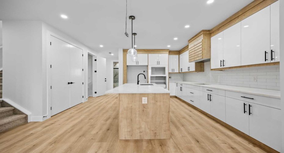 192 Saddlelake Manor, Calgary, Alberta T3J2L5, 6 Bedrooms Bedrooms, ,4 BathroomsBathrooms,Residential,For Sale,Saddlelake,A2277895