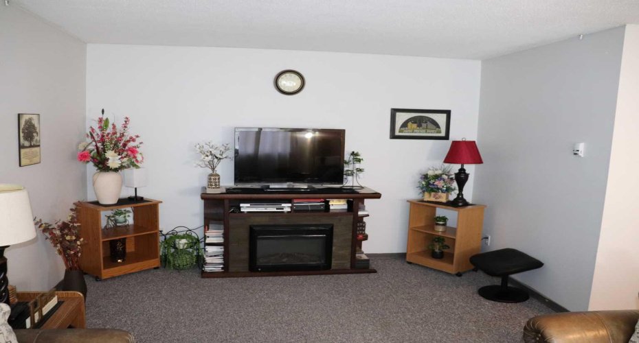 5115-5117-5119-5121 5 Avenue, Edson, Alberta T7E 1V5, ,Multi-family,For Sale,5 Avenue,A2264110