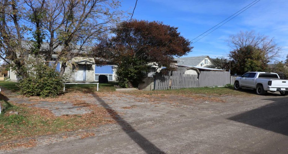 5115-5117-5119-5121 5 Avenue, Edson, Alberta T7E 1V5, ,Multi-family,For Sale,5 Avenue,A2264110