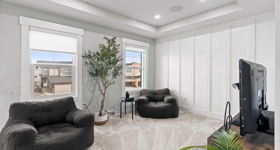 3 Waterford Manor, Chestermere, Alberta T1X 2T9, 8 Bedrooms Bedrooms, ,5 BathroomsBathrooms,Residential,For Sale,Waterford,A2278003