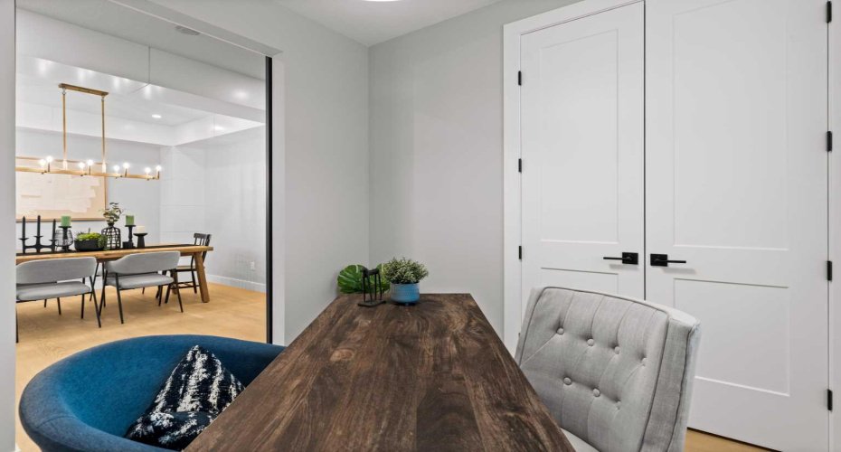 3 Waterford Manor, Chestermere, Alberta T1X 2T9, 8 Bedrooms Bedrooms, ,5 BathroomsBathrooms,Residential,For Sale,Waterford,A2278003