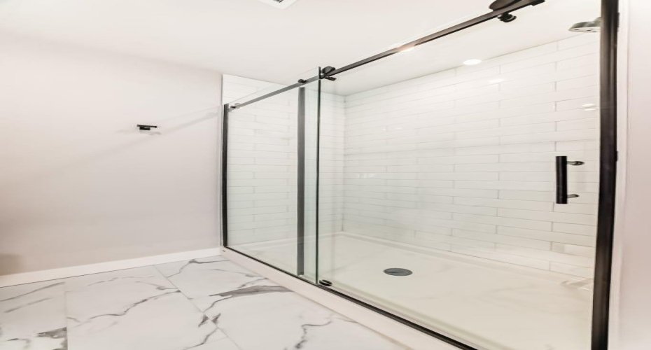 8375 Broadcast Avenue, Calgary, Alberta T3H 6L3, 2 Bedrooms Bedrooms, ,2 BathroomsBathrooms,Residential,For Sale,Broadcast,A2274699