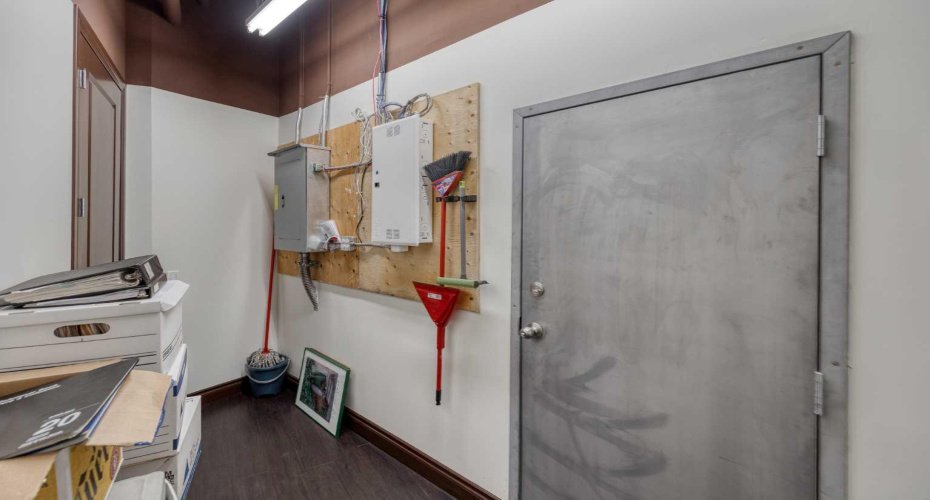 505 Railway Street, Cochrane, Alberta T4C 2E2, ,Commercial,For Sale,Railway,A2275343