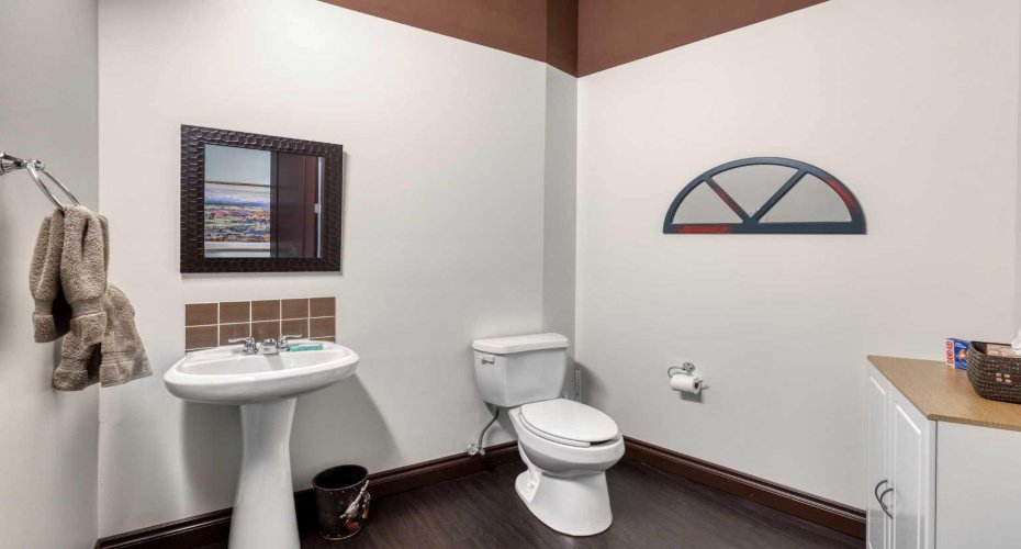 505 Railway Street, Cochrane, Alberta T4C 2E2, ,Commercial,For Sale,Railway,A2275343