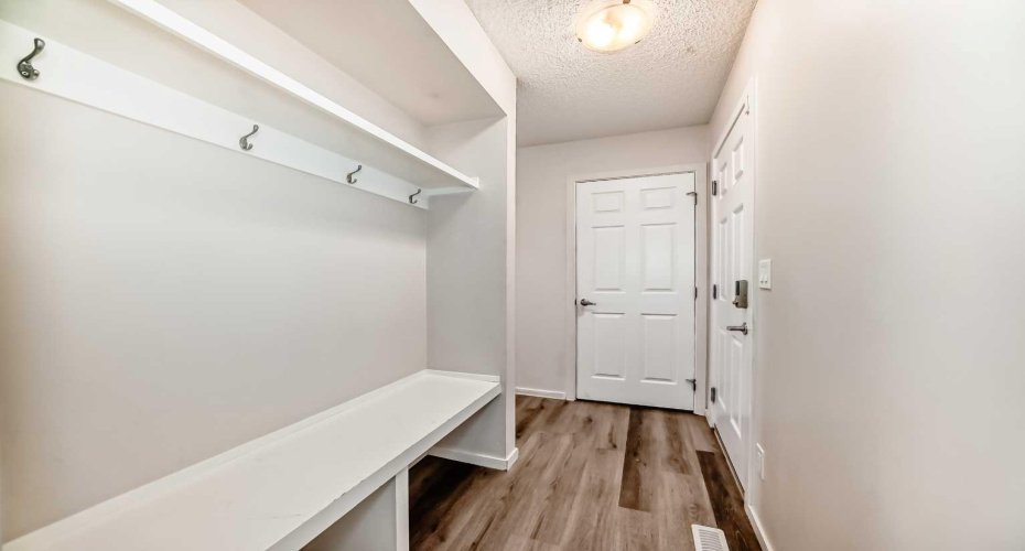 1337 140 Avenue, Calgary, Alberta T2K0E3, 3 Bedrooms Bedrooms, ,3 BathroomsBathrooms,Residential,For Sale,140,A2275880