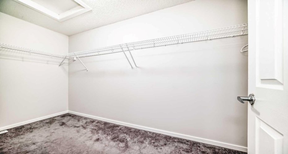 1337 140 Avenue, Calgary, Alberta T2K0E3, 3 Bedrooms Bedrooms, ,3 BathroomsBathrooms,Residential,For Sale,140,A2275880