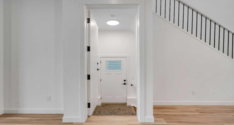 8633 48 Avenue, Calgary, Alberta T3B 2B3, 4 Bedrooms Bedrooms, ,4 BathroomsBathrooms,Residential,For Sale,48,A2276270