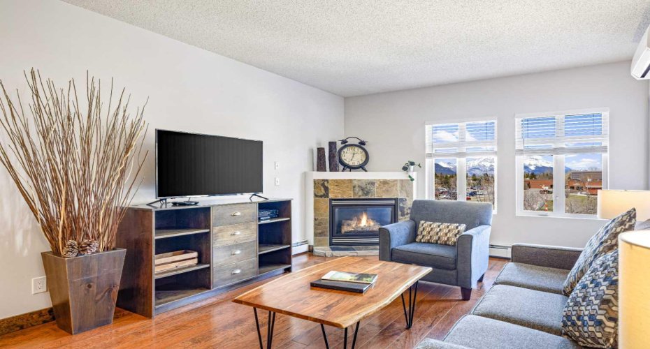 1151 Sidney Street, Canmore, Alberta T1W3G1, 2 Bedrooms Bedrooms, ,2 BathroomsBathrooms,Residential,For Sale,Sidney,A2277692