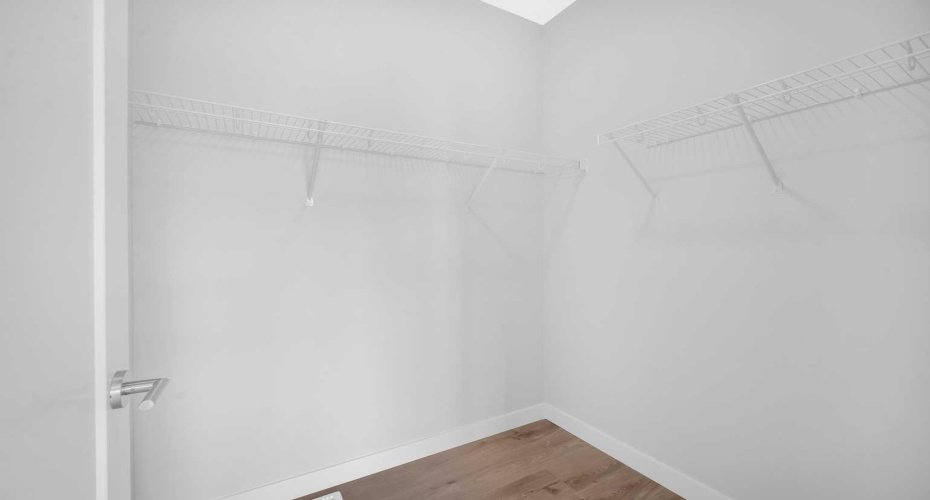 305 Shawnee Square, Calgary, Alberta T2Y0W4, 2 Bedrooms Bedrooms, ,3 BathroomsBathrooms,Residential,For Sale,Shawnee,A2277723