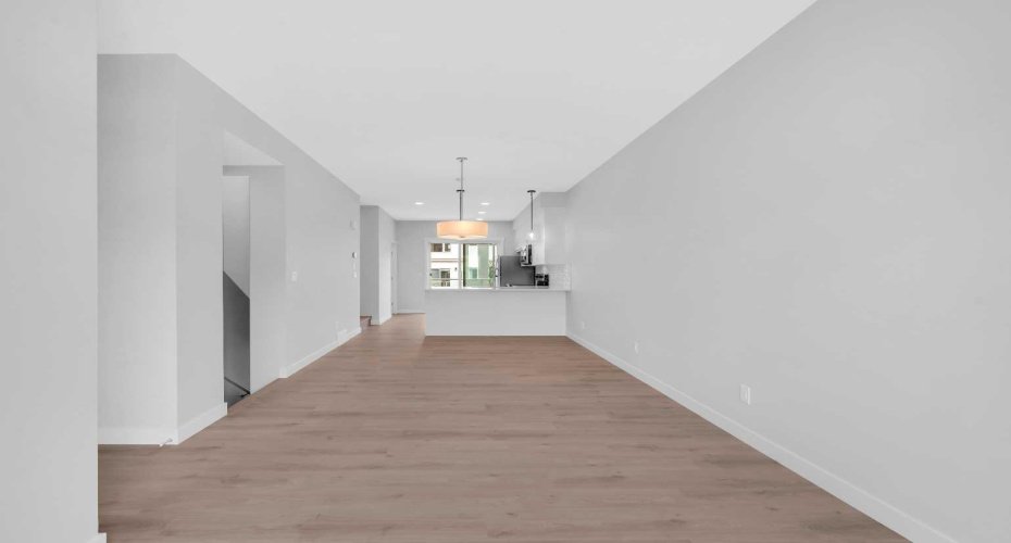 305 Shawnee Square, Calgary, Alberta T2Y0W4, 2 Bedrooms Bedrooms, ,3 BathroomsBathrooms,Residential,For Sale,Shawnee,A2277723