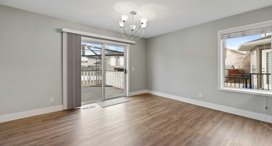 86 Coral Springs Close, Calgary, Alberta T3J 3S4, 5 Bedrooms Bedrooms, ,4 BathroomsBathrooms,Residential,For Sale,Coral Springs,A2277845