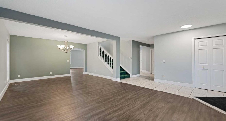 86 Coral Springs Close, Calgary, Alberta T3J 3S4, 5 Bedrooms Bedrooms, ,4 BathroomsBathrooms,Residential,For Sale,Coral Springs,A2277845