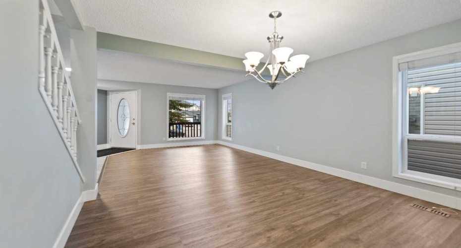 86 Coral Springs Close, Calgary, Alberta T3J 3S4, 5 Bedrooms Bedrooms, ,4 BathroomsBathrooms,Residential,For Sale,Coral Springs,A2277845