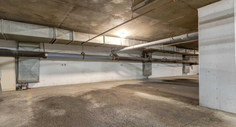 718 12 Avenue, Calgary, Alberta T2R 0H7, 2 Bedrooms Bedrooms, ,1 BathroomBathrooms,Residential,For Sale,12,A2278007