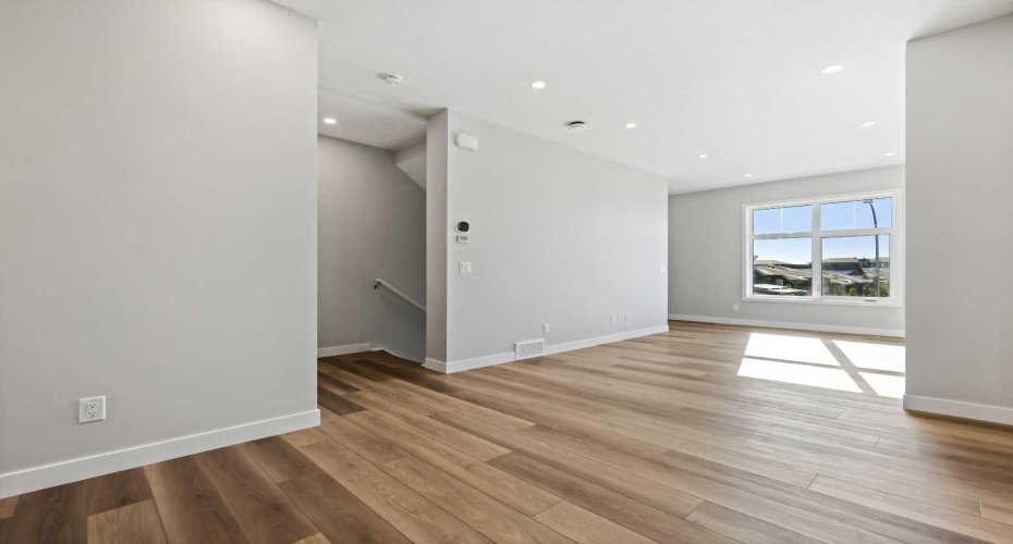 611 Mahogany Road, Calgary, Alberta T3M 3Y3, 2 Bedrooms Bedrooms, ,3 BathroomsBathrooms,Residential,For Sale,Mahogany,A2278057