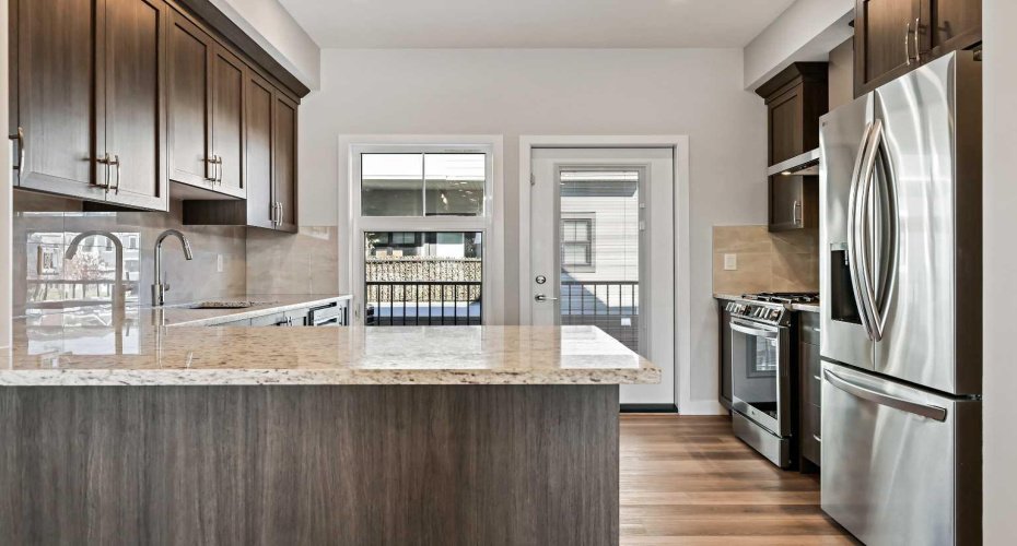 611 Mahogany Road, Calgary, Alberta T3M 3Y3, 2 Bedrooms Bedrooms, ,3 BathroomsBathrooms,Residential,For Sale,Mahogany,A2278057