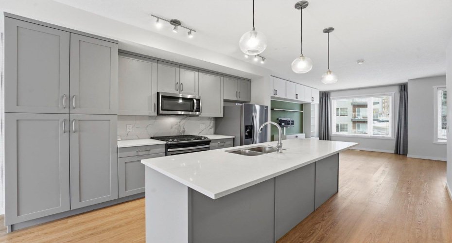 84 Shawnee Common, Calgary, Alberta T2Y 0P9, 2 Bedrooms Bedrooms, ,3 BathroomsBathrooms,Residential,For Sale,Shawnee,A2278103