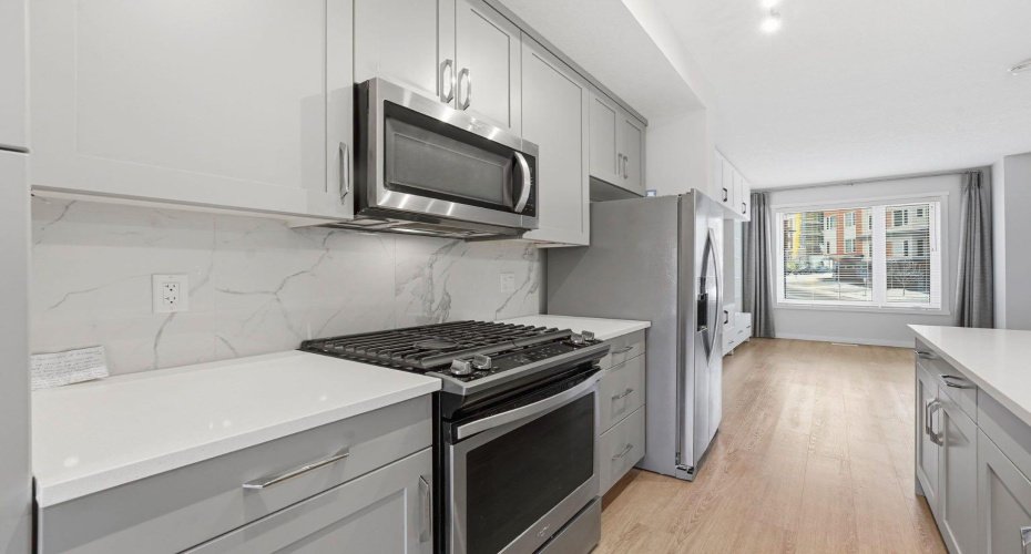 84 Shawnee Common, Calgary, Alberta T2Y 0P9, 2 Bedrooms Bedrooms, ,3 BathroomsBathrooms,Residential,For Sale,Shawnee,A2278103