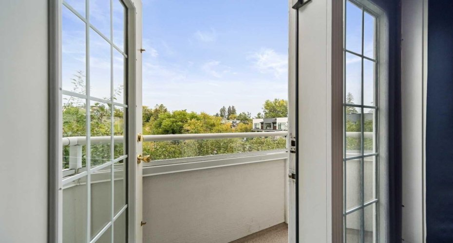 Balcony overlooking the Park off the 2nd Bedroom. Unobstructed View.