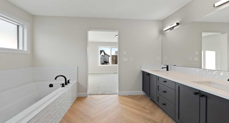 221 South Shore View, Chestermere, Alberta T1X2Y3, 6 Bedrooms Bedrooms, ,5 BathroomsBathrooms,Residential,For Sale,South Shore,A2278133