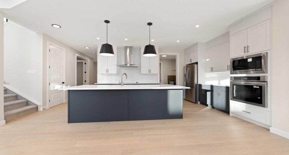 221 South Shore View, Chestermere, Alberta T1X2Y3, 6 Bedrooms Bedrooms, ,5 BathroomsBathrooms,Residential,For Sale,South Shore,A2278133