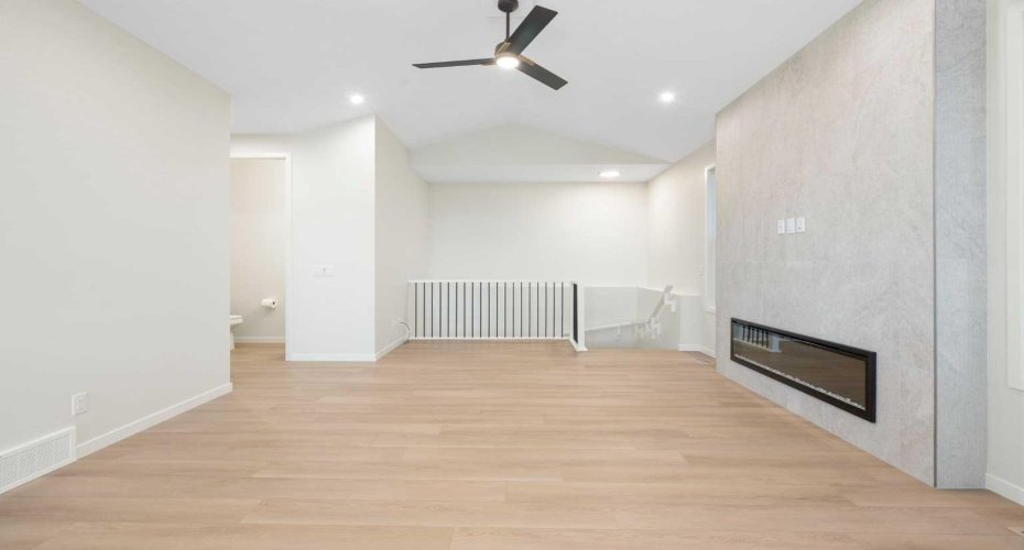 147 Marmot Grove, Calgary, Alberta T3R 2G4, 4 Bedrooms Bedrooms, ,3 BathroomsBathrooms,Residential,For Sale,Marmot,A2278156