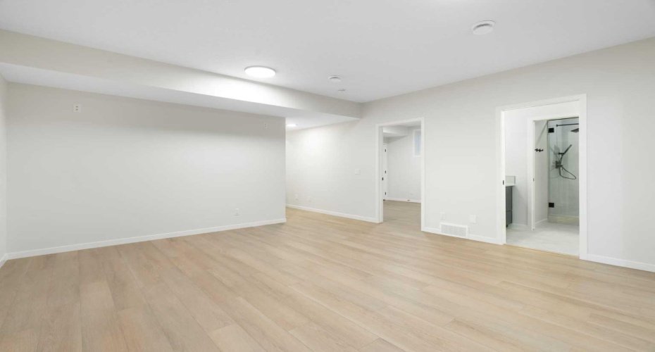 147 Marmot Grove, Calgary, Alberta T3R 2G4, 4 Bedrooms Bedrooms, ,3 BathroomsBathrooms,Residential,For Sale,Marmot,A2278156