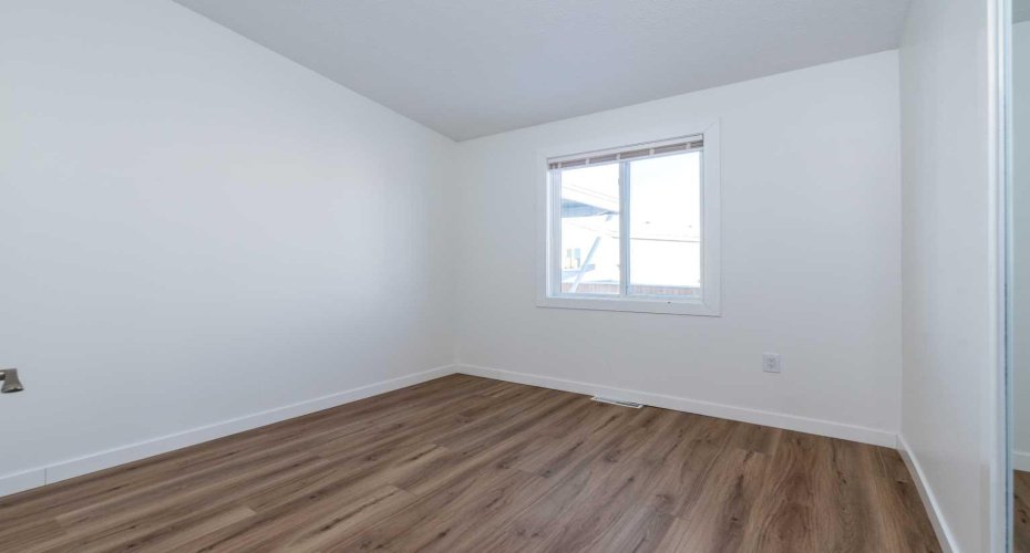 5308 57 Street, Lloydminster, Alberta T9V2A3, 3 Bedrooms Bedrooms, ,1 BathroomBathrooms,Mobile,For Sale,57,A2278222