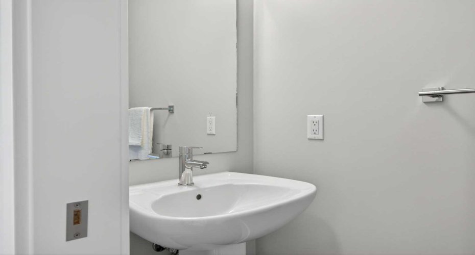 41 Southborough Lane, Cochrane, Alberta T4C 2S6, 3 Bedrooms Bedrooms, ,3 BathroomsBathrooms,Residential,For Sale,Southborough,A2274668