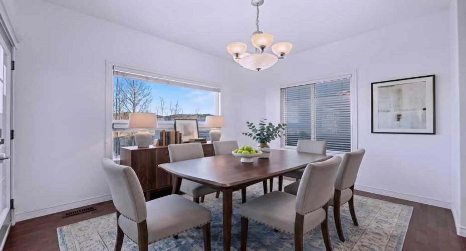 Dining area virtually staged