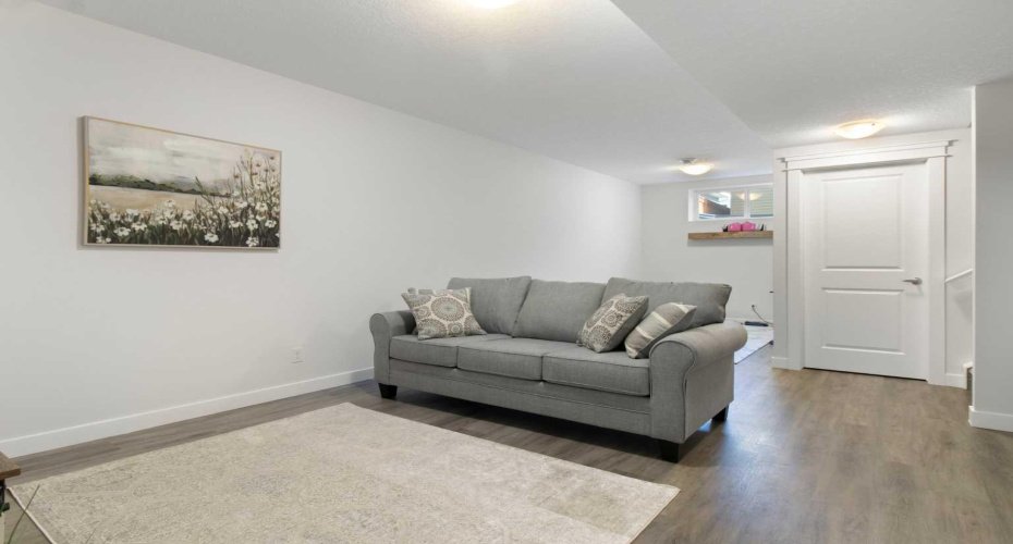 112 Fireside Crescent, Cochrane, Alberta T4C 2A3, 4 Bedrooms Bedrooms, ,4 BathroomsBathrooms,Residential,For Sale,Fireside,A2266771