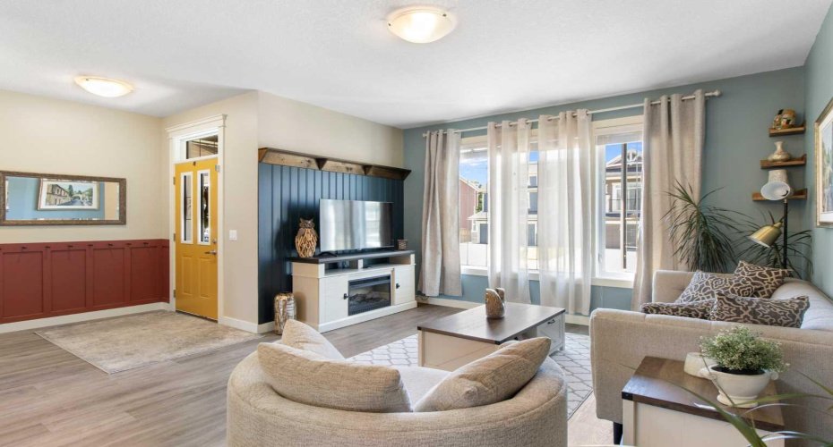 112 Fireside Crescent, Cochrane, Alberta T4C 2A3, 4 Bedrooms Bedrooms, ,4 BathroomsBathrooms,Residential,For Sale,Fireside,A2266771