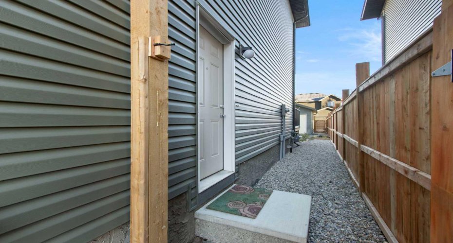 112 Fireside Crescent, Cochrane, Alberta T4C 2A3, 4 Bedrooms Bedrooms, ,4 BathroomsBathrooms,Residential,For Sale,Fireside,A2266771