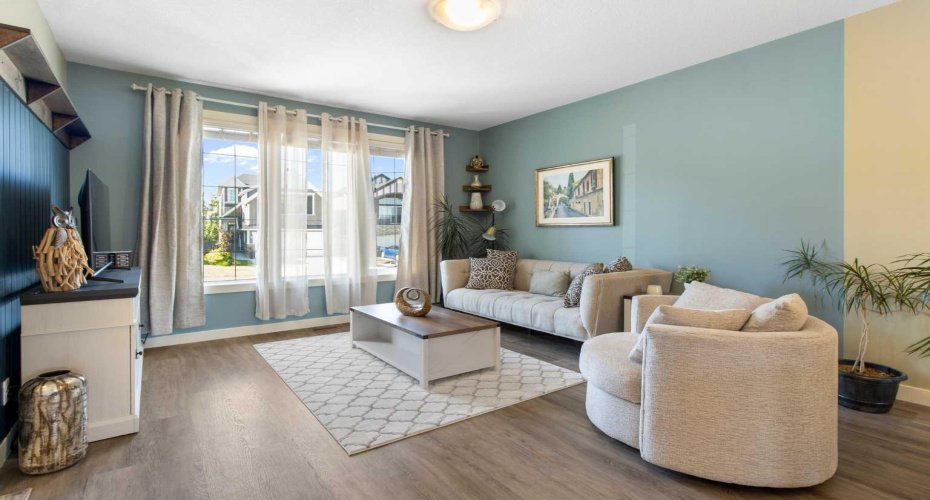 112 Fireside Crescent, Cochrane, Alberta T4C 2A3, 4 Bedrooms Bedrooms, ,4 BathroomsBathrooms,Residential,For Sale,Fireside,A2266771