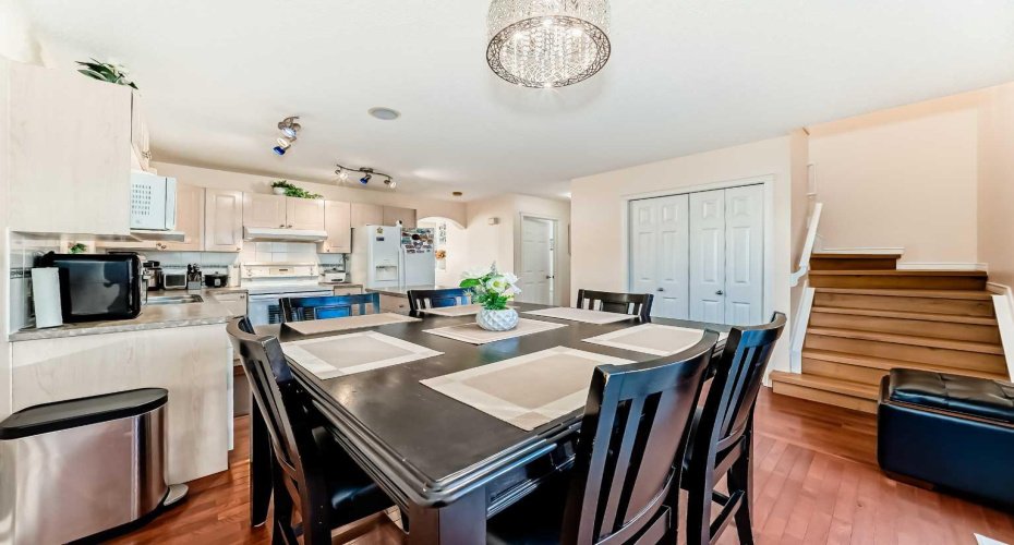 187 Taravista Street, Calgary, Alberta T3J 4S2, 4 Bedrooms Bedrooms, ,3 BathroomsBathrooms,Residential,For Sale,Taravista,A2276784